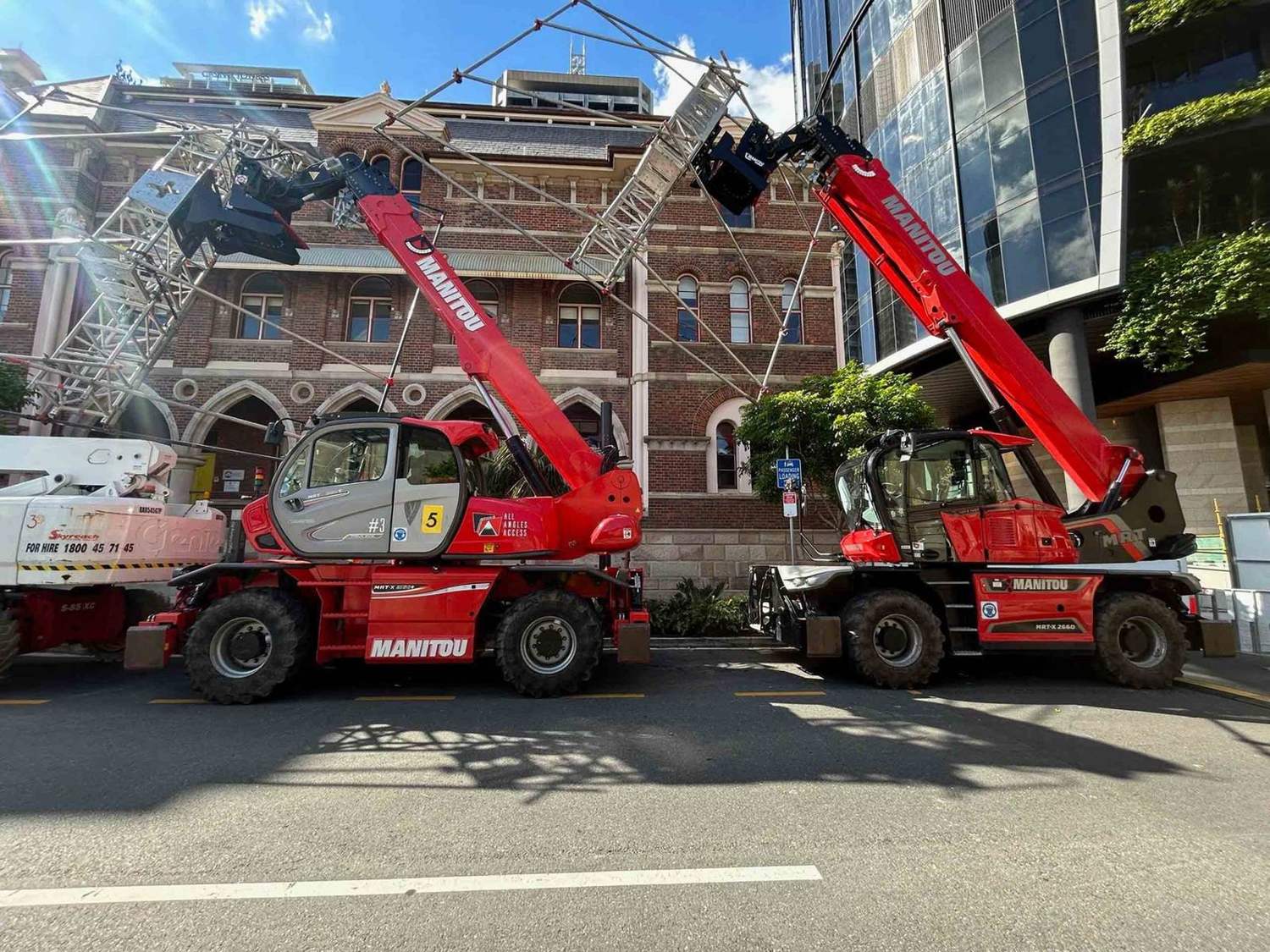 Manitou Telehandler with AlphaTruss